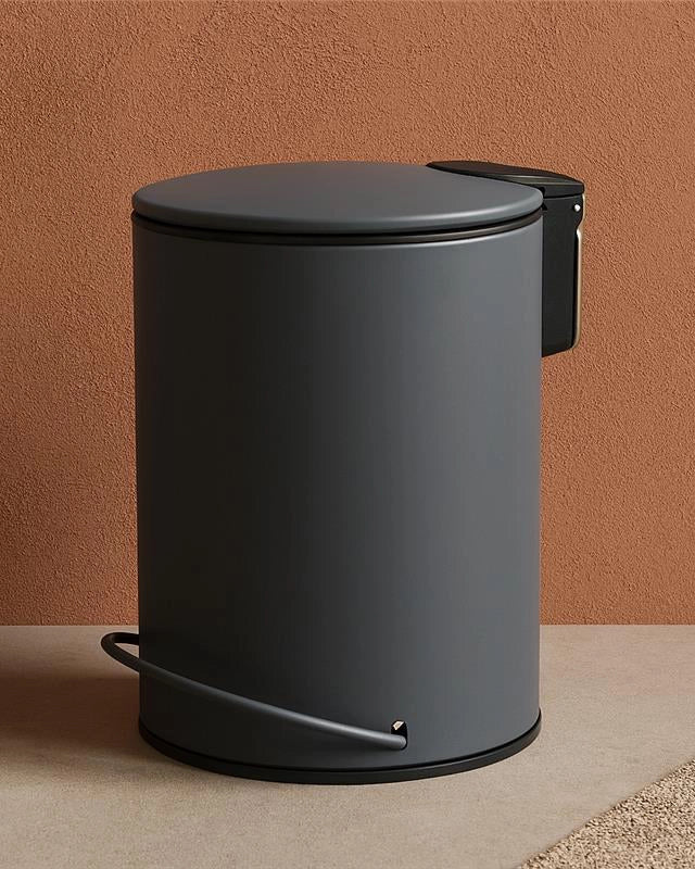 Pattumiera 3 L soft close in acciaio grigio Color montato a parete, vista del design e della finitura - Exagonshop