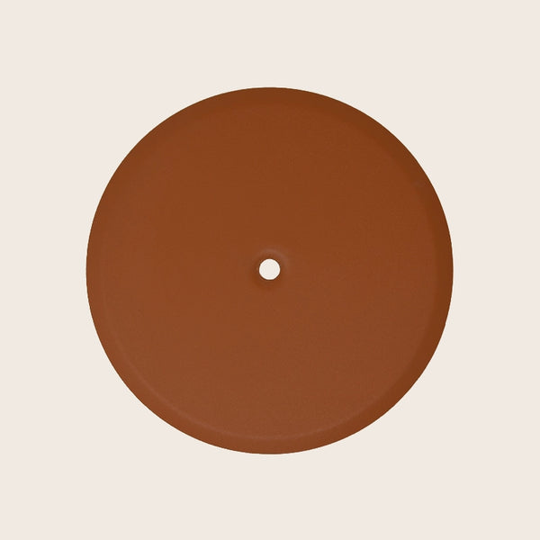 Piattello 14 cm tappo pozzetto arancio sabbiato, vista frontale della maniglia e della bocca di erogazione - Exagonshop