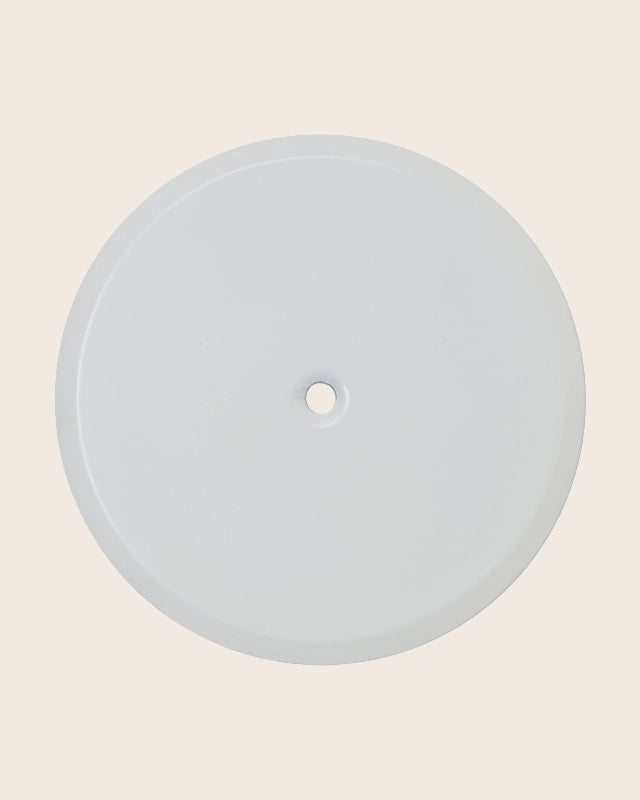 Piattello 14 cm tappo pozzetto bianco opaco, vista frontale della maniglia e della bocca di erogazione - Exagonshop