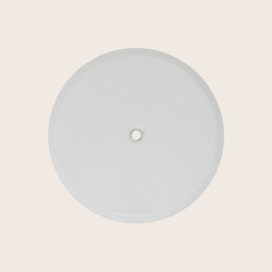Piattello 14 cm tappo pozzetto bianco sabbiato, vista frontale della maniglia e della bocca di erogazione - Exagonshop