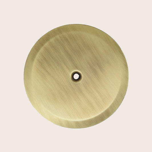 Piattello 14 cm tappo pozzetto bronzo satinato, vista frontale della maniglia e della bocca di erogazione - Exagonshop