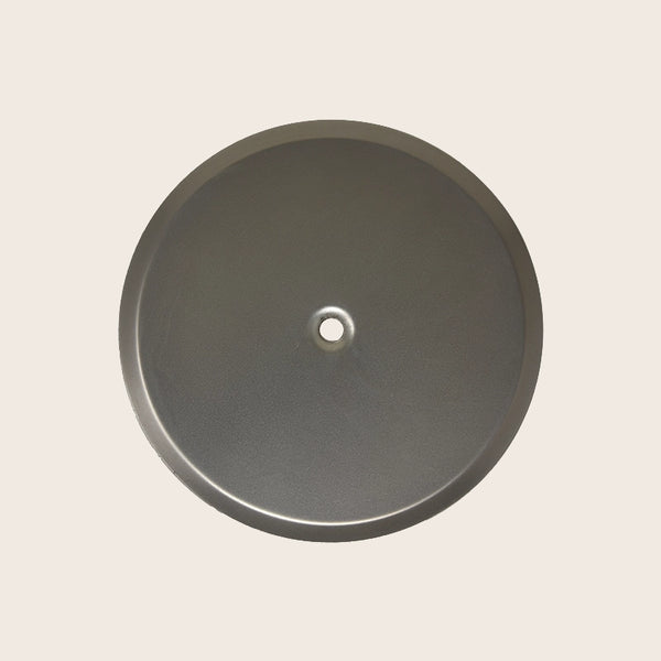 Piattello 14 cm tappo pozzetto cromo nero satinato, vista frontale della maniglia e della bocca di erogazione - Exagonshop