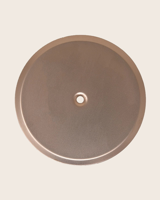 Piattello 14 cm tappo pozzetto oro rosa satinato, vista frontale della maniglia e della bocca di erogazione - Exagonshop