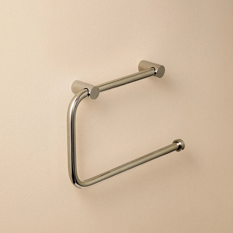 Cosmic Logic Portassciugamani ad Anello inox Satinato montato a parete, vista del design e della finitura - Industrias Cosmic