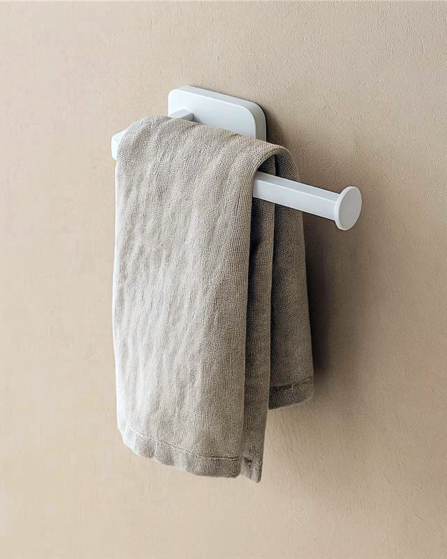Porta salviette in acciaio inox bianco cubik montato a parete, vista del design e della finitura - Exagonshop