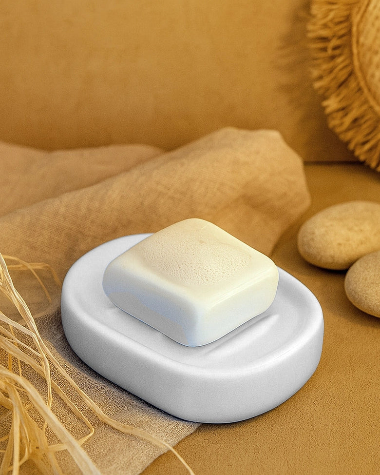 Porta sapone da appoggio in ceramica bianco Sidney montato a parete, vista del design e della finitura - Exagonshop