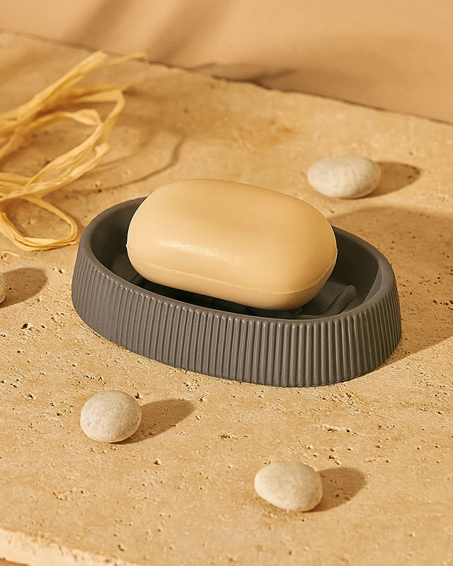 Portasapone in plastica grigio London montato a parete, vista del design e della finitura - Exagonshop