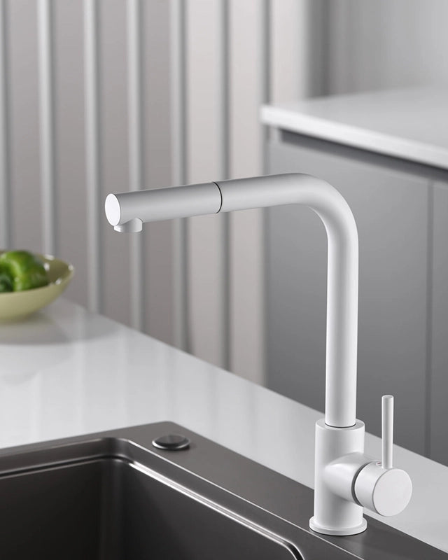 Rubinetto cucina estraibile Linda bianco opaco, vista laterale della canna girevole - Exagonshop