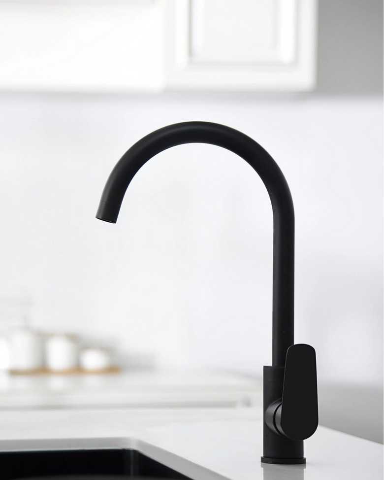 Rubinetto lavello cucina Belida nero opaco, dettaglio della doccetta estraibile - Exagonshop