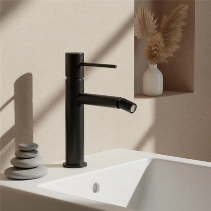 Rubinetto bidet monocomando con flessibili nero opaco Hidden