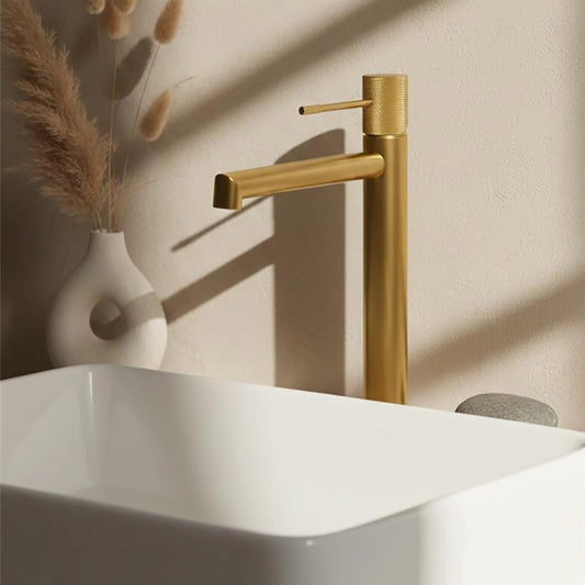 Rubinetto miscelatore alto per lavabo senza scarico in ottone oro spazzolato Melin