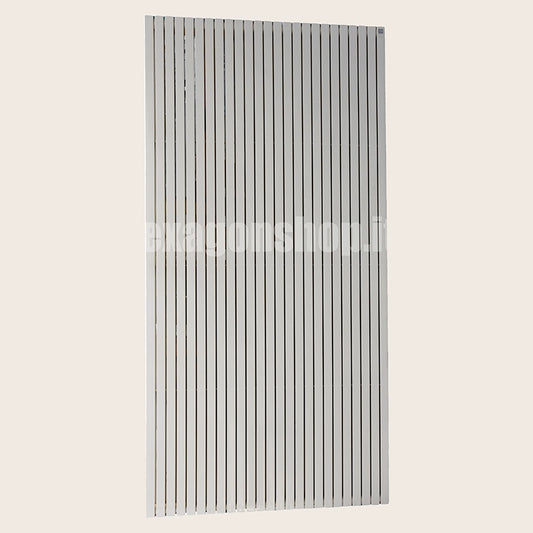 Runtal AX Radiatore 220x110 acqua 25 elementi Champagne accesa in soggiorno, fiamma visibile attraverso il vetro