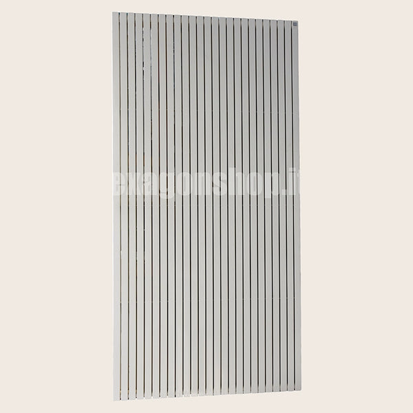 Runtal AX Radiatore 220x110 acqua 25 elementi Champagne accesa in soggiorno, fiamma visibile attraverso il vetro