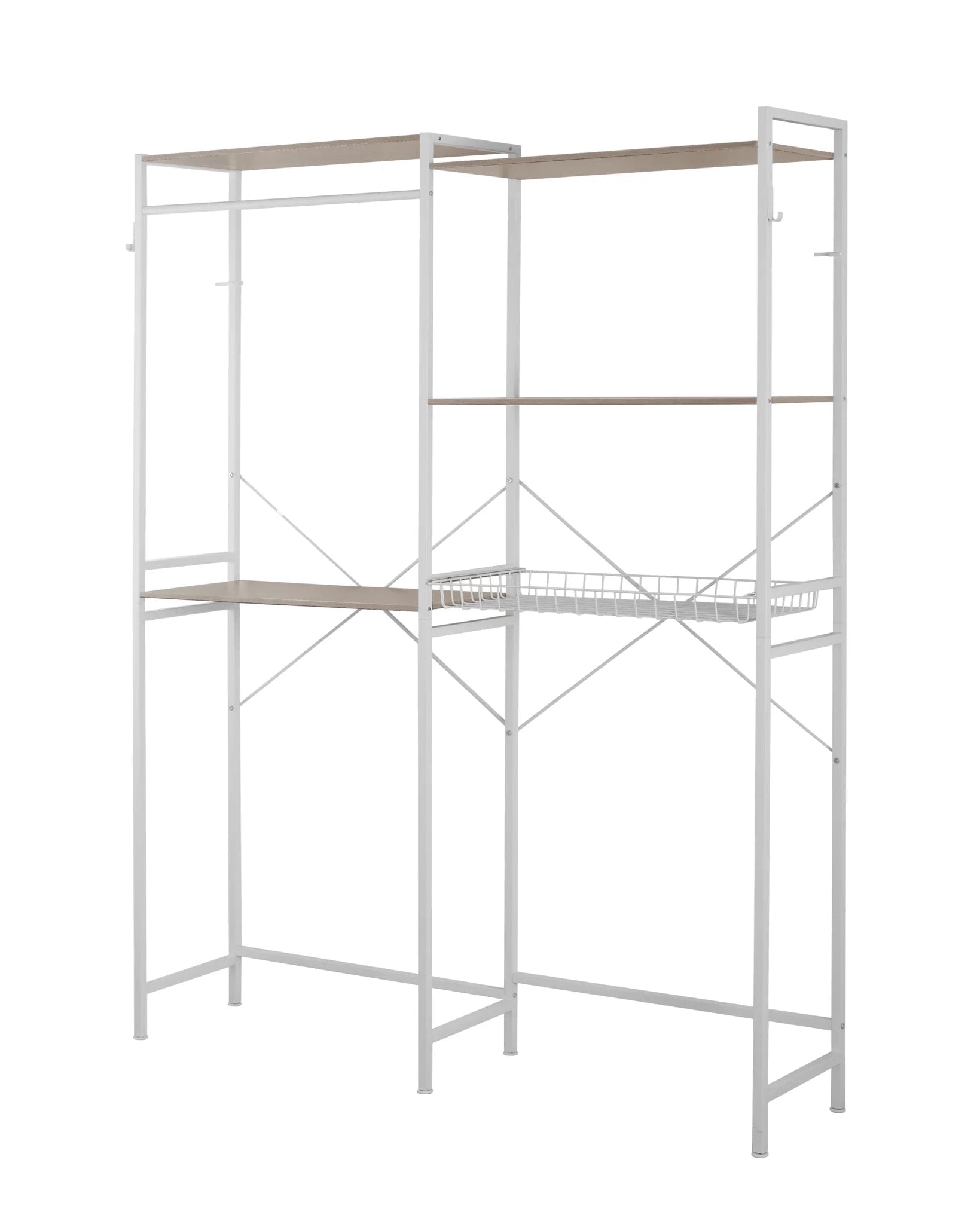 Scaffale Sopralavatrice 147x34x195 cm bianco in rovere e naturale installato su lavello, vista della bocca e della leva...