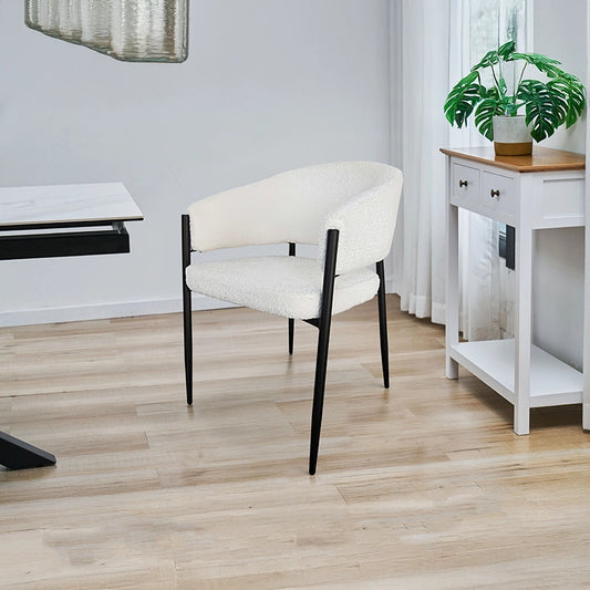 Sedia imbottita da interno effetto boucle bianca