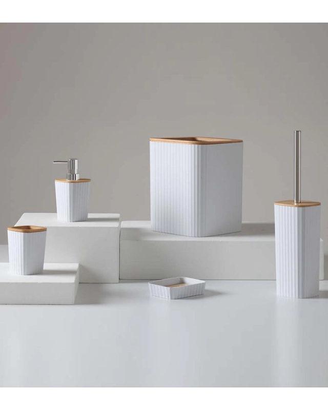 Set accessori bagno bianco 5 pz Show in naturale montato a parete, vista del design e della finitura - Exagonshop