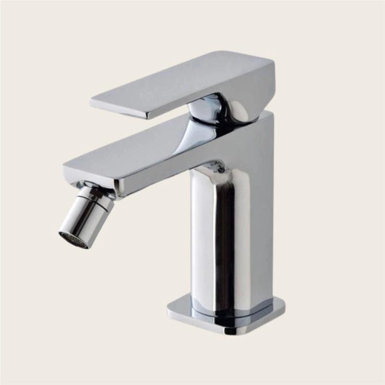 Treemme Hask IT6A22CCHAZZ miscelatore monocomando bidet Cromo Lucido, vista frontale della maniglia e della bocca di...