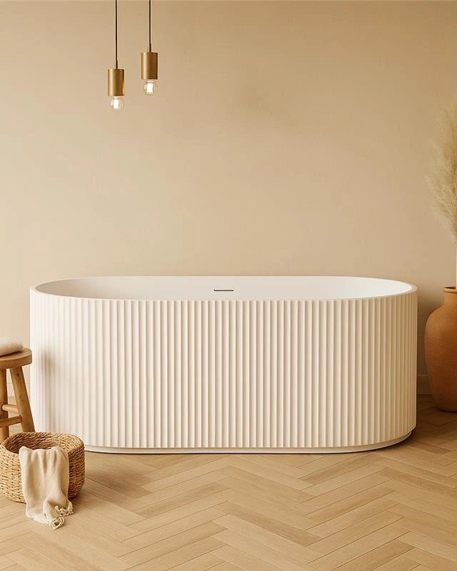 Vasca 170x80 Jeorgia freestanding in acrilico cannettato in opaco visto dall'alto con superficie e piletta di scarico...