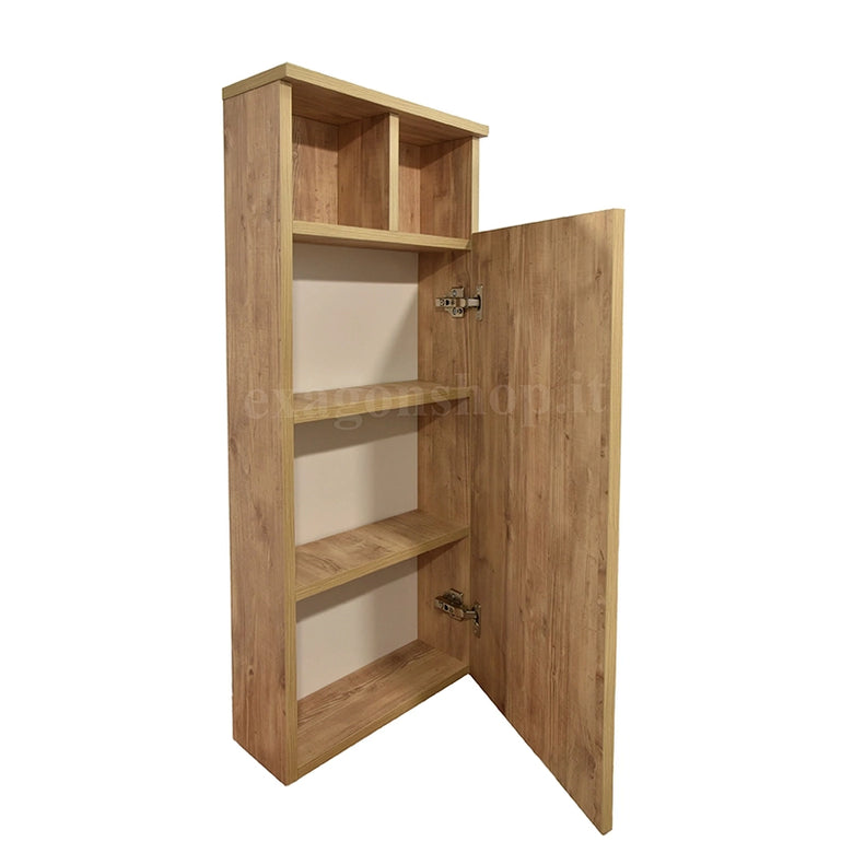 Colonna bagno effetto legno aramo light Cassandra Eyes ambientato in bagno moderno con specchio e accessori - Exagonshop