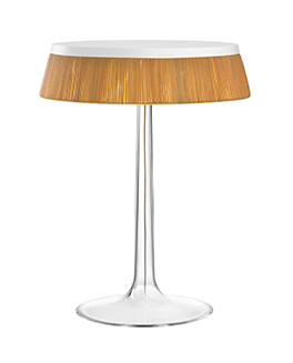 Flos Bon Jour Lampada Da Tavolo Bianca con corona in fibra in naturale accesa in ambiente, design e diffusione della luce