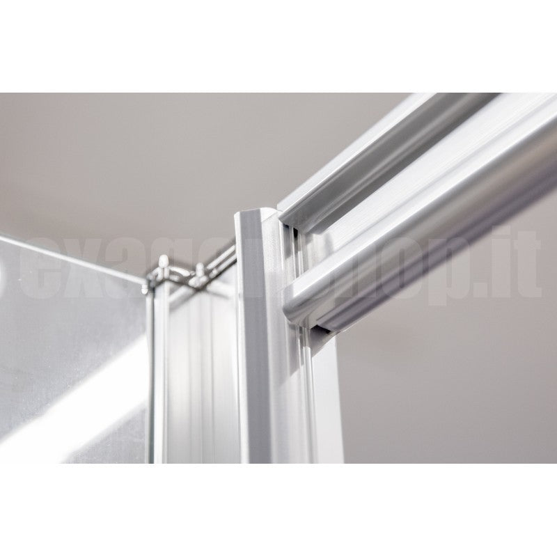 Novellini Elyane Sf Box Doccia angolare 80x80 a soffietto Cromato, dettaglio dei profili e delle cerniere in alluminio