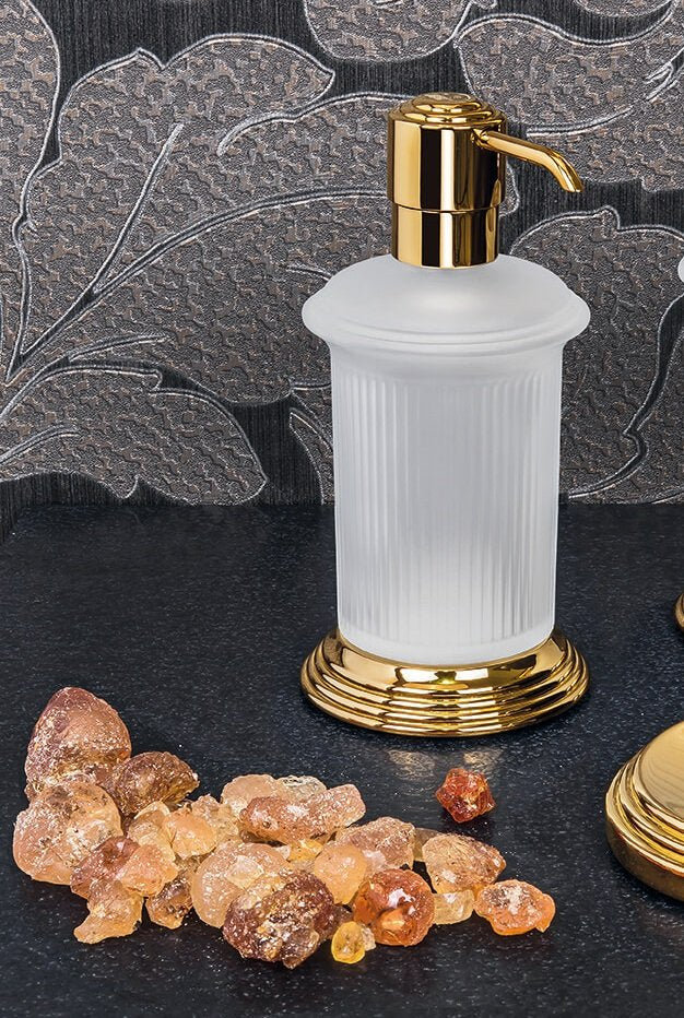 Colombo design Hermitage disepnser sapone liquido sa in vetro acidato e naturale montato a parete, vista del design e...