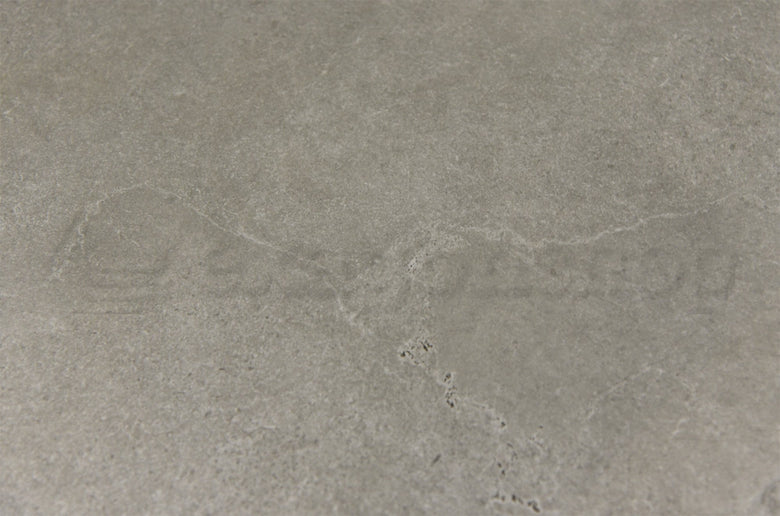 Cotto d'este stone pavimento rivestimento 90x90 rettificato in ambientazione completa, vista d'insieme della stanza...