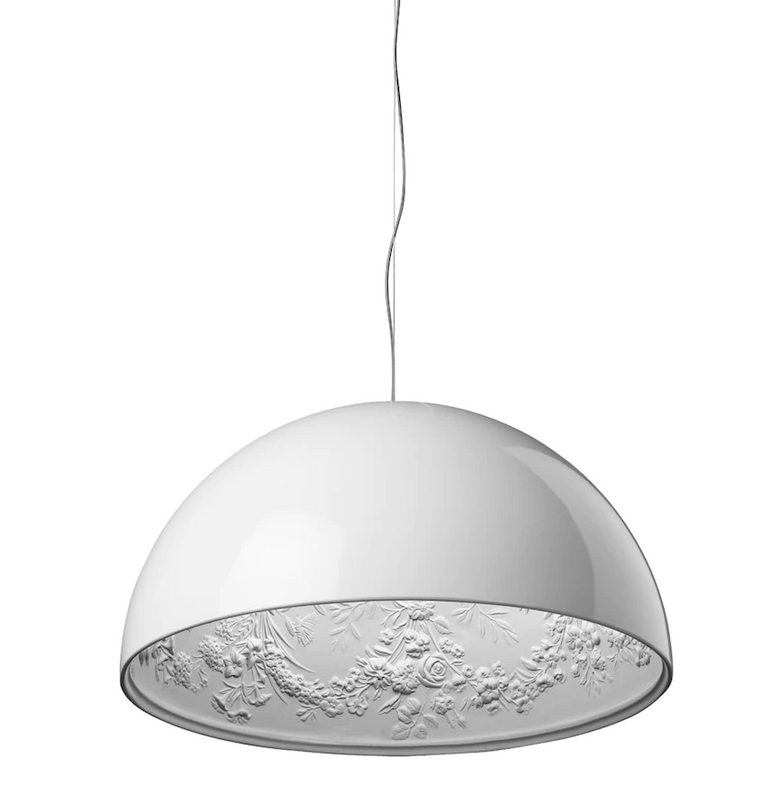 Flos Skygarden 1 Lampada 60 cm sospesa Bianco lucido accesa in ambiente, design e diffusione della luce