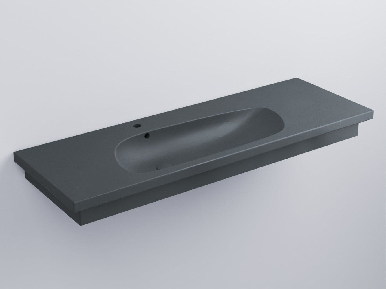 Cielo Enjoy Lavabo 140x48 Sospeso O Da Appoggio Con Piletta in ceramica ambientato su piano bagno con accessori