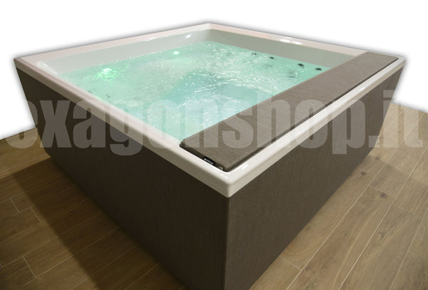 Novellini Divina XL Spa Outdoor minipiscina vasca idromassaggio da esterno con cromoterapia audio bluetooth UV Copertura termica
