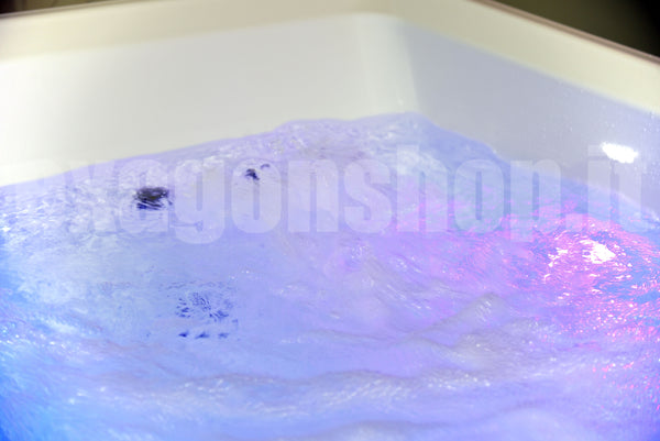Novellini Divina XL Spa Outdoor minipiscina vasca idromassaggio da esterno con cromoterapia audio bluetooth UV Copertura termica