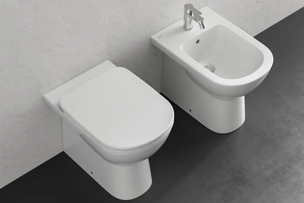 Coppia sanitari filo muro wc a cacciata con brida e bidet bianco Dolomite Gemma 2