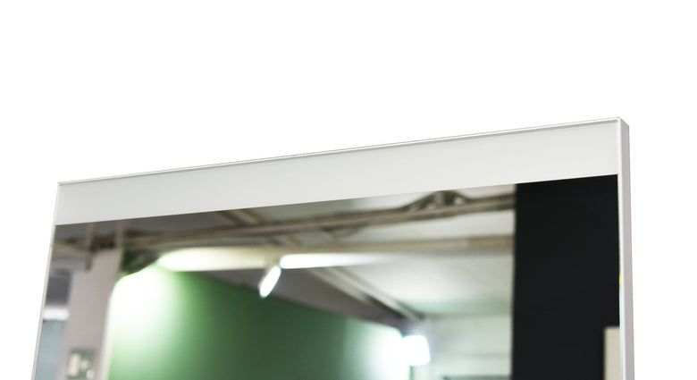 Duravit specchio 70x80 led con interruttore a sensore spenta, dettaglio del corpo lampada e dei materiali