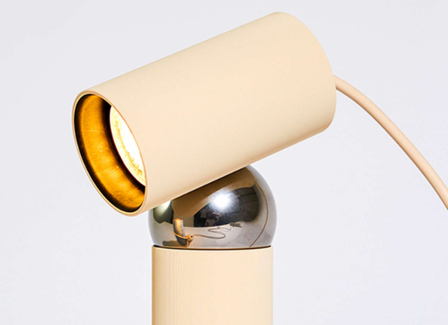 Flos Bilboquet linen lampada da tavolo direzionabile a bulbo Beige, vista del design e della finitura