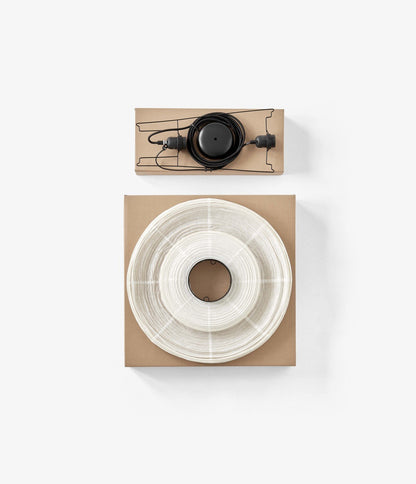 Lampada a sospensione 45 cm in carta di riso bianco avorio &Tradition Formakami JH3