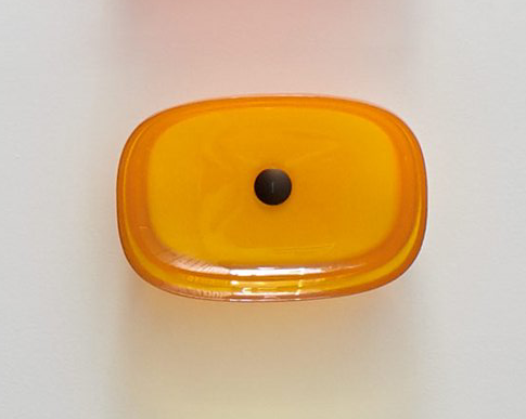 Antonio Lupi Senso Lavabo 60x40 Soprapiano In Cristalmood ambientato su piano bagno con accessori - Antonio Lupi Design