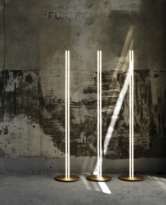 Flos Coordinates Floor Lampada da pavimento 200 cm Champagne Champagne Anodizzato, vista posteriore con attacco elettrico