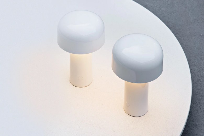 Flos Bellhop lampada da tavolo fungo ricaricabile Bianco Bianca, particolare del diffusore luminoso