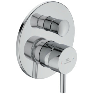 Ideal standard ceraline miscelatore incasso per vasca o Cromato, dettaglio ravvicinato della finitura e del marchio