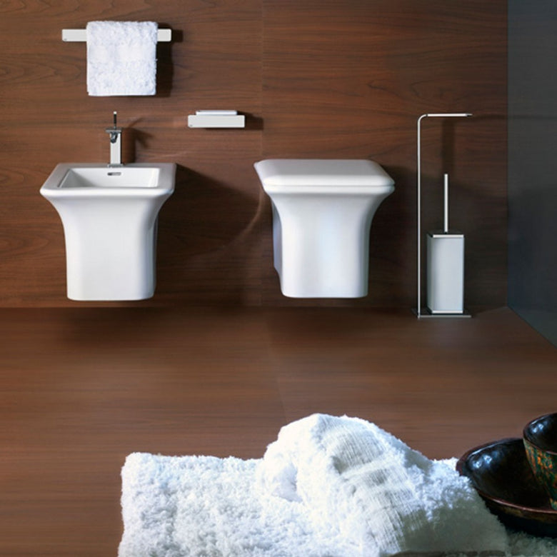Coppia sanitari sospesi Vaso e Bidet con Coprivaso visto dall'alto con scarico e interno visibili