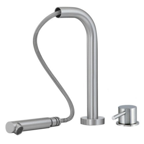 Treemme 40mm IT1329IS40ZZ miscelatore lavello cucina con Acciaio in satinato installato su lavello, vista della bocca e...