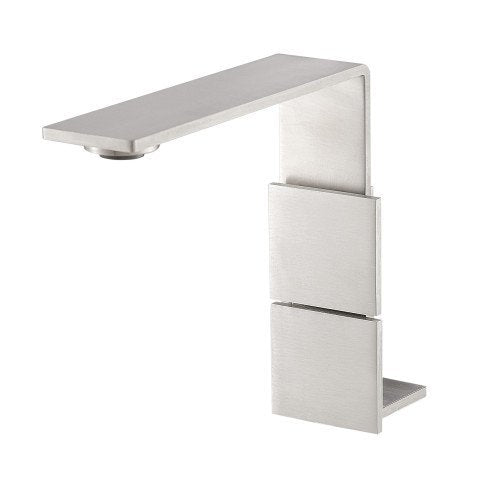 Treemme 5mm miscelatore lavabo slim 154mm monocomando inox Acciaio in acciaio inox e satinato ambientato su piano bagno...