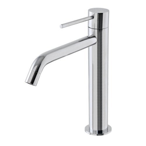 Treemme Up+ IT6B27CCUPCL miscelatore lavabo alto in ottone Cromo Lucido ambientato su piano bagno con accessori...
