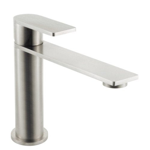 Treemme 3.6 IT9A11ISTSCL miscelatore monocomando lavabo Acciaio in acciaio inox e satinato ambientato su piano bagno con...
