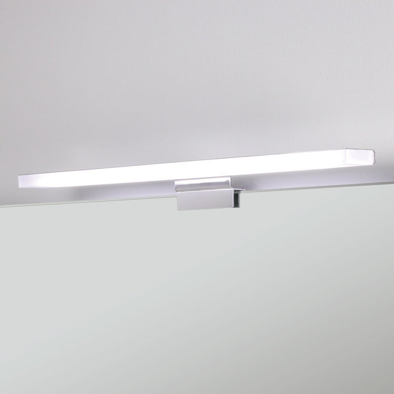 Koh-i-noor 7907 lampada led applique 35 cm per specchio 250 accesa in ambiente, design e diffusione della luce - Koh I Noor