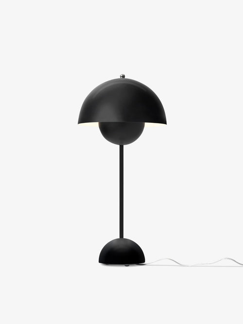 &Tradition Flowerpot VP3 Lampada da tavolo Matt Black Nero Matt spenta, dettaglio del corpo lampada e dei materiali