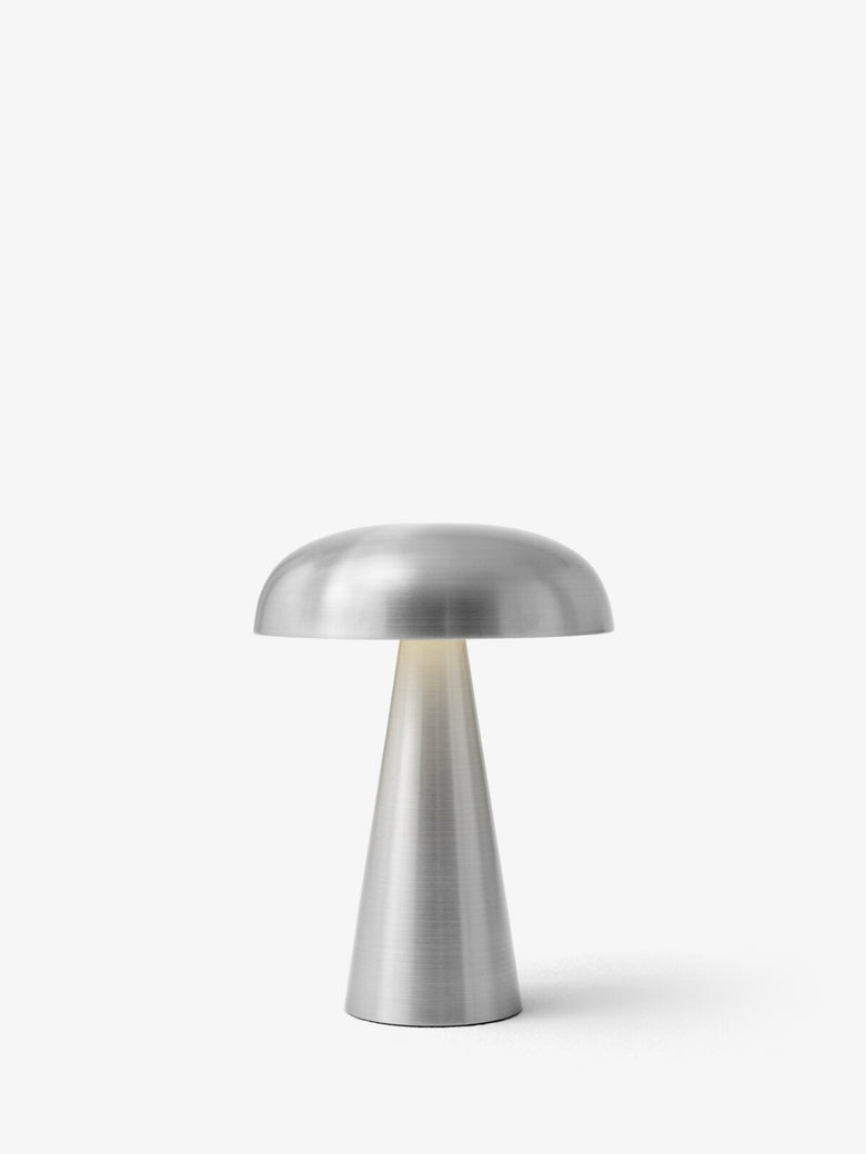 &Tradition Como Lampada fungo ricaricabile alluminium SC53 Alluminio, vista del design e della finitura