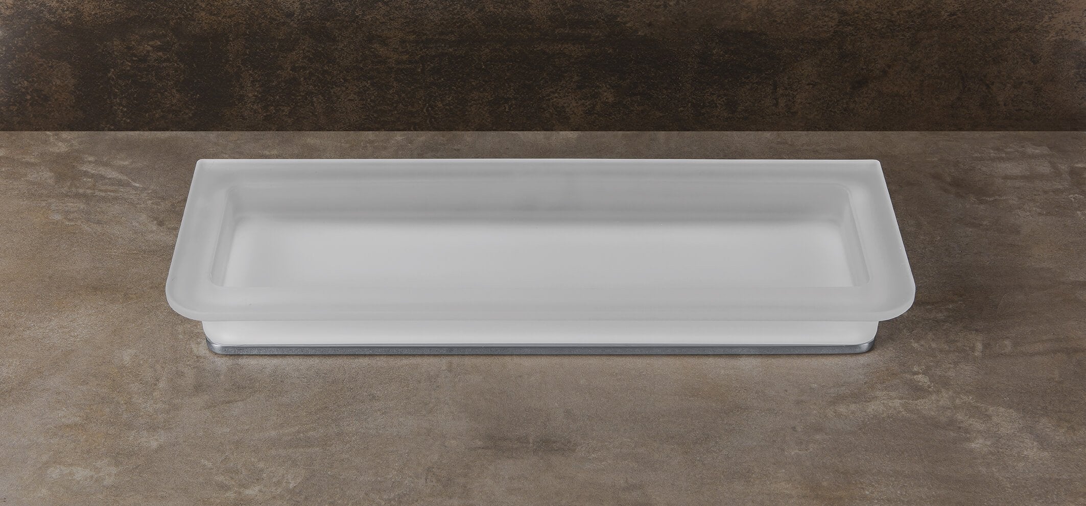 Colombo Lulu Porta Spugna da Appoggio in Vetro Acidato in lucido e naturale montato a parete, vista del design e della...