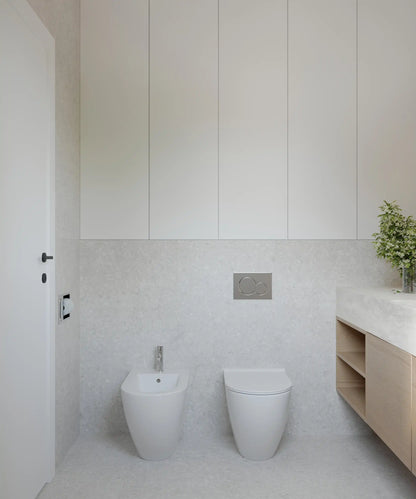 Sanitari filomuro ceramica vaso e bidet con sedile chiusura rallentata Linea Zeta