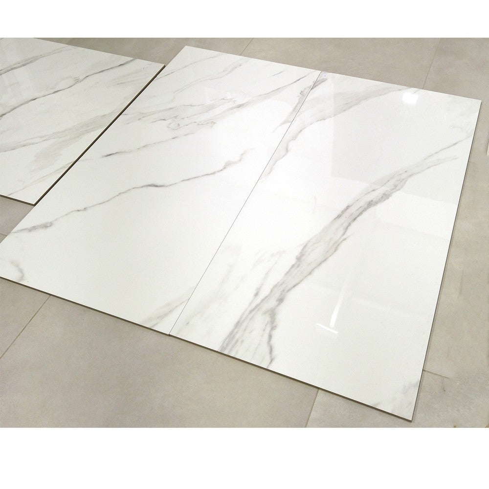 Pavimento rivestimento 60x120 rettificato effetto Marmo Bianco Lucido in ambientazione completa, vista d'insieme della...